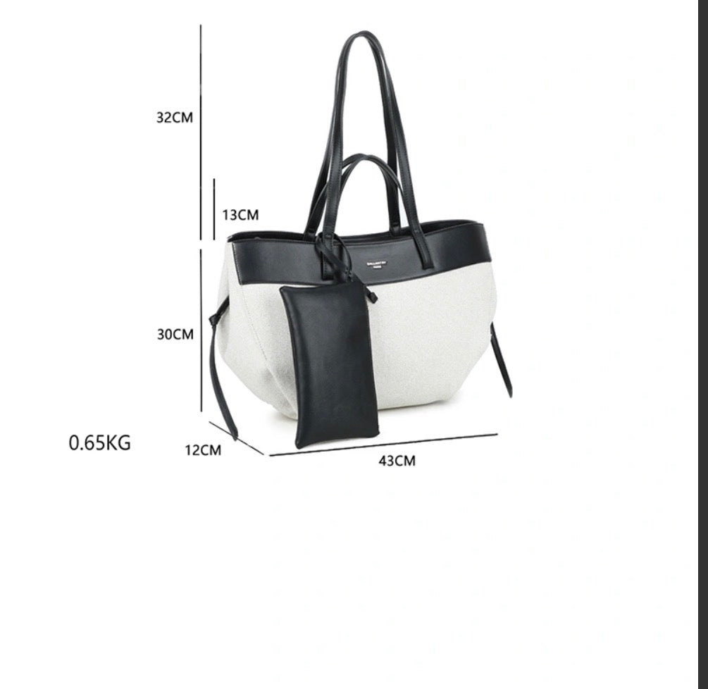 Tote bag bicolore avec dimensions : 43x30x12 cm